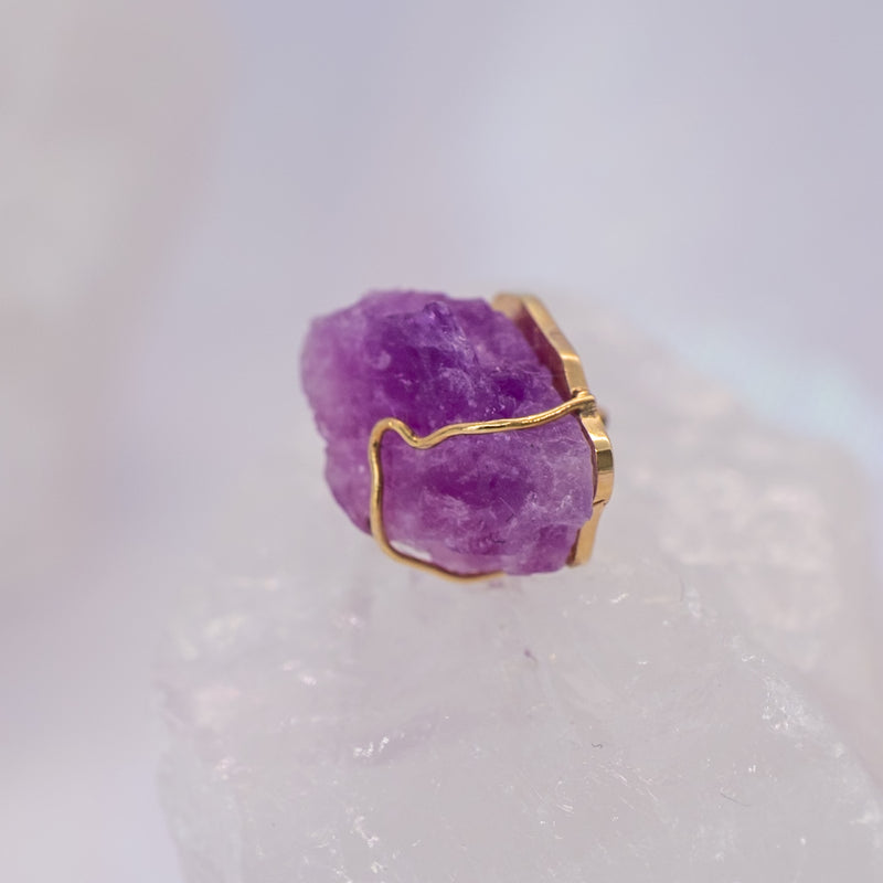 Quetzalli Jewelry Hackmanite XL End