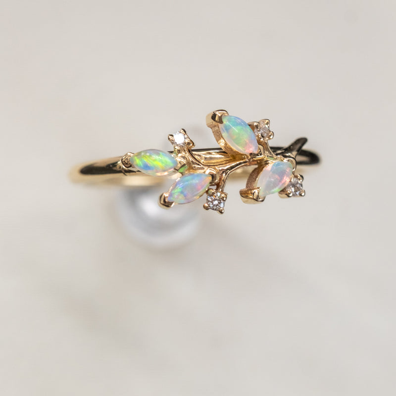 BVLA Seam Ring with Bitter Sweet (Orientation: Navel/Rook)