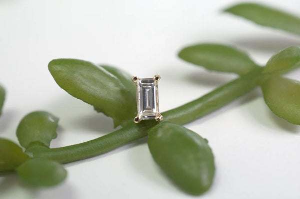 Modern Mood Baguette Solitaire - Joey - Diamond Prong Setting