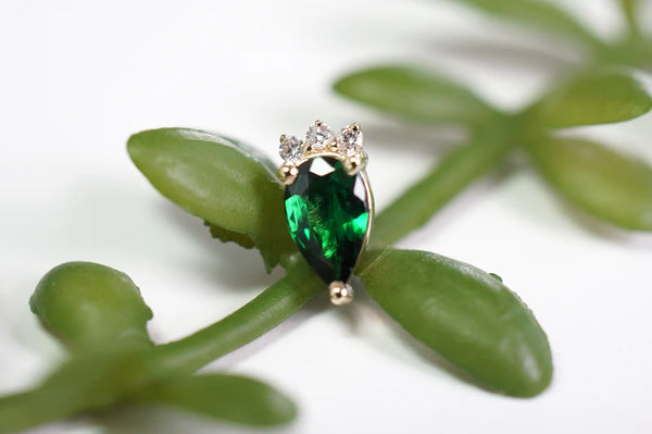 MODERN MOOD LEIA - PEAR GREEN GARNET